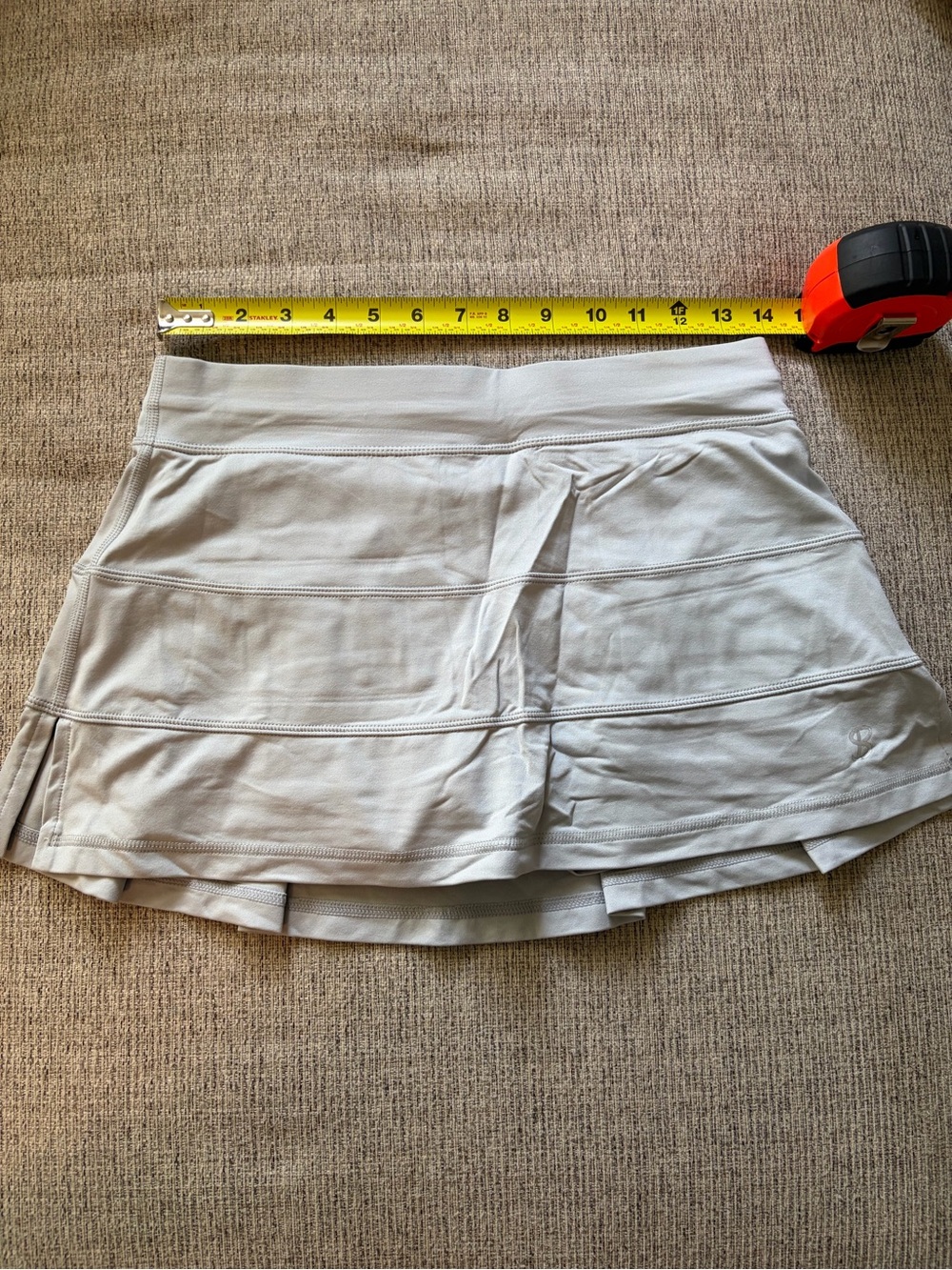 Women's Athletic Skort in Light Gray - Performance Tennis & Golf Skort